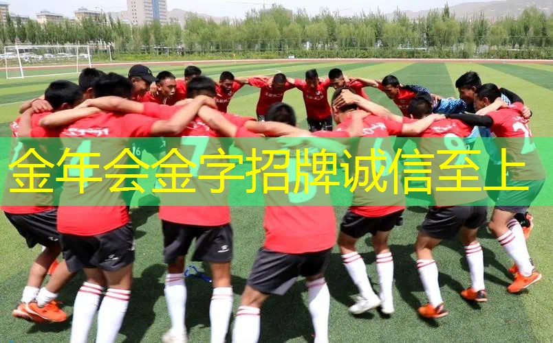 小威用的哪款网球拍
