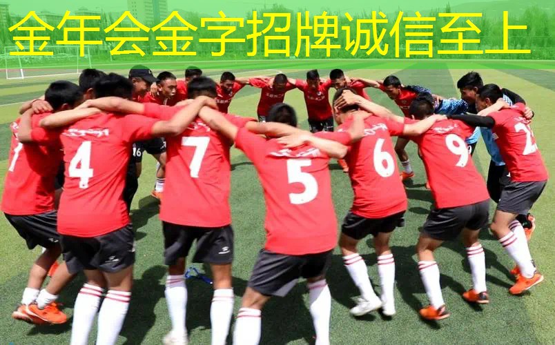 室内健身中心游泳池