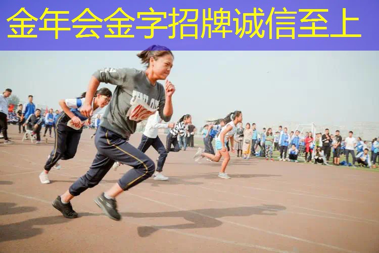 室内健身锻炼男